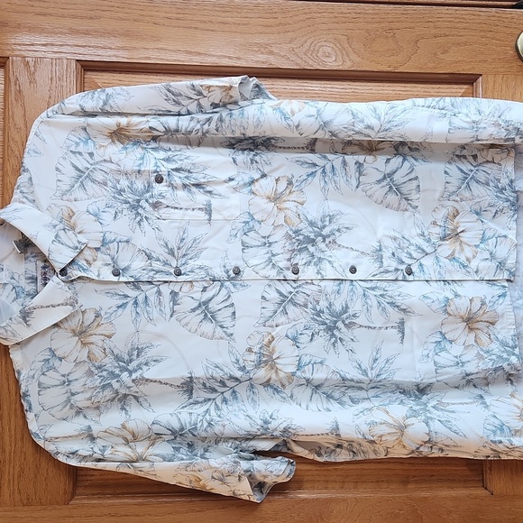 campia moda Other - Campia Hawaiian Shirt